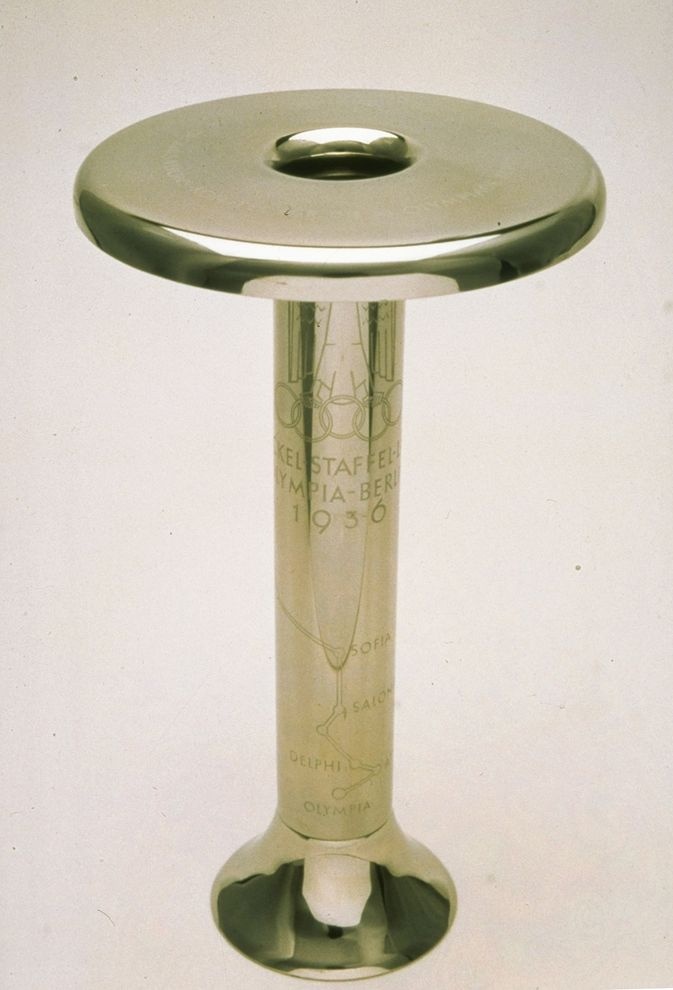 76348 990x742-cb1391786978