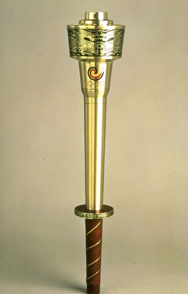 76353 990x742-cb1391728626