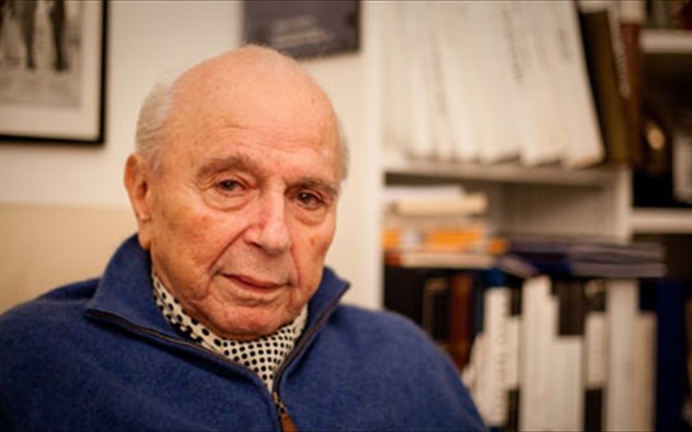 mixalis-kakogiannis-stin-ellada-ofeilo-ton-kurio-ogko-ton-ergon-mou