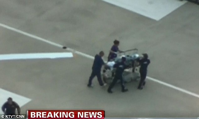 article-2595587-1CC8B01F00000578-161 634x380