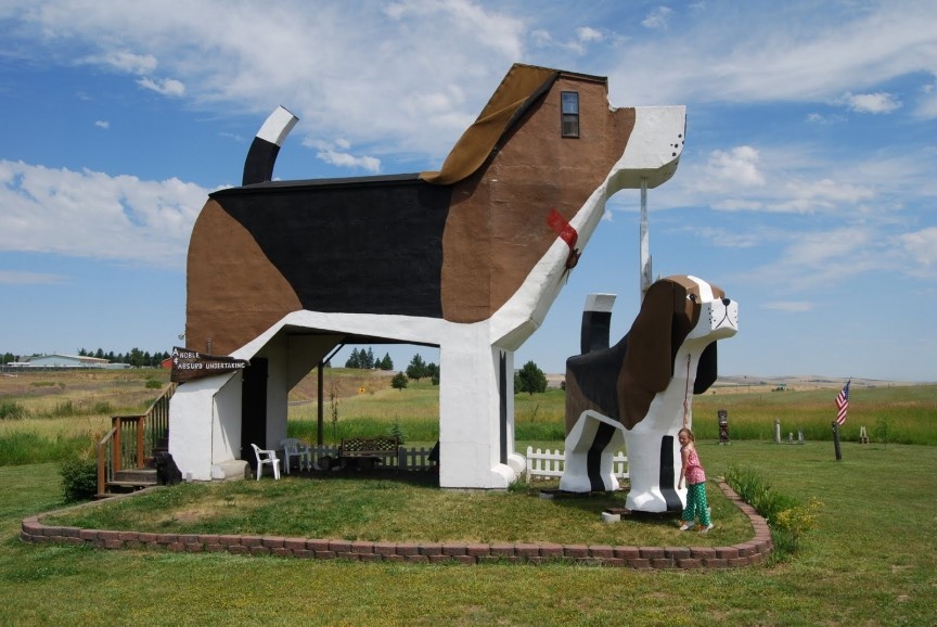 dog-bark-park-inn