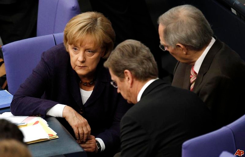 angela-merkel-wolfgang-schaeuble-guido-westerwelle-2010-5-7-7-34-34