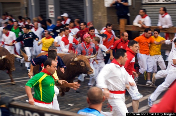 o-RUNNING-OF-THE-BULLS-570