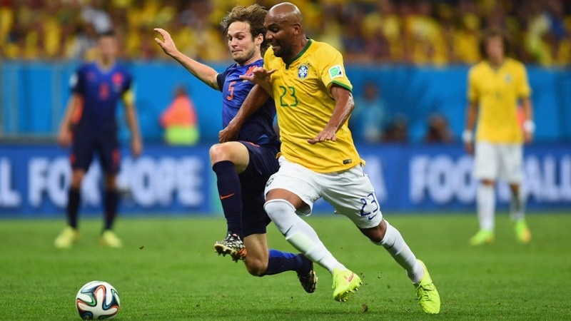 telikes prospatheies