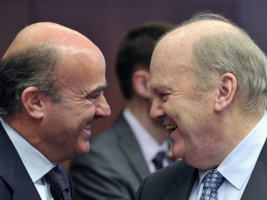 luis de guindos spain and michael noonan ireland