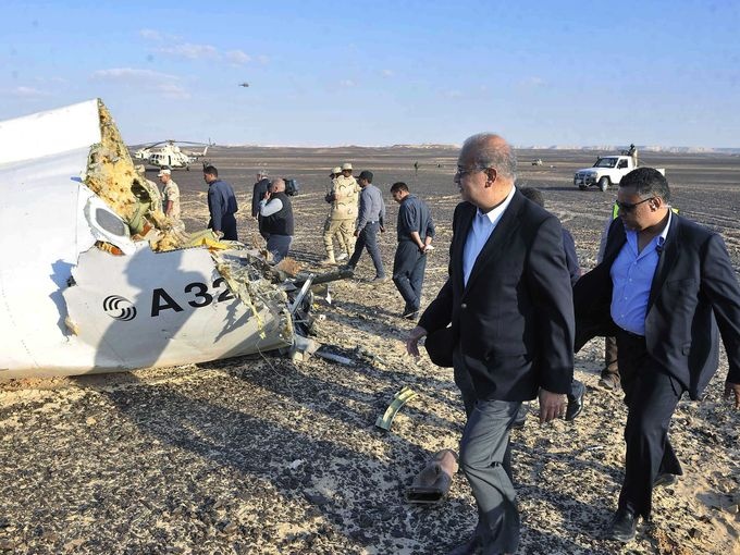 635818980764710357 EPA EGYPT RUSSIAN PLANE CRASH.1