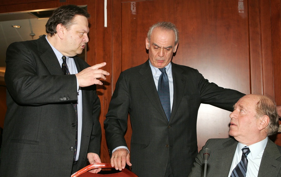 ARSENIS VENIZELOS AKIS