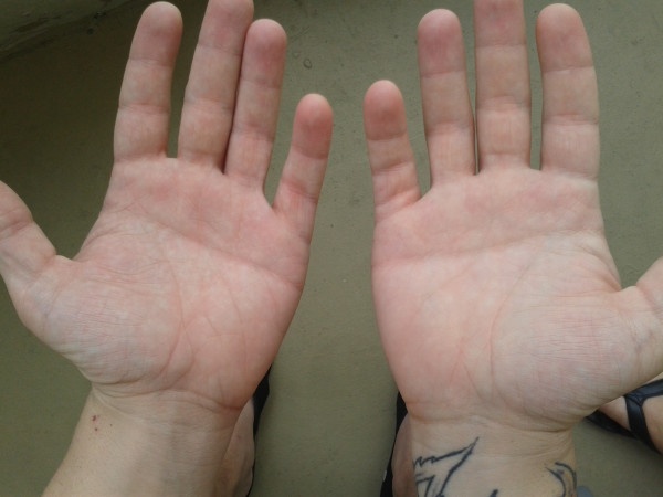 hands 600x450