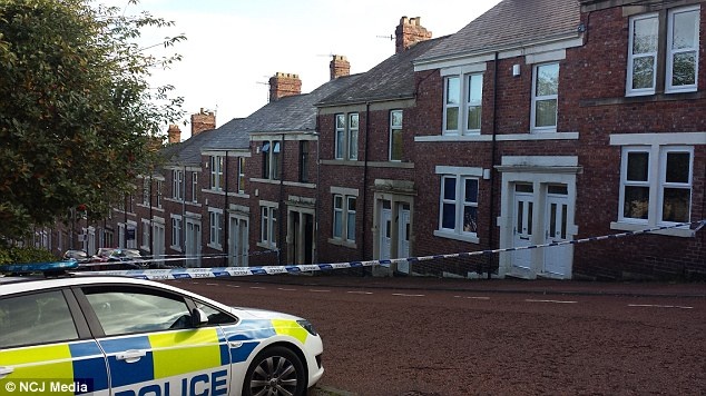 3B54F8AB00000578 0 image a 37 1481622701401