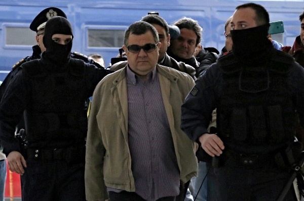 apofilakisi roupakia