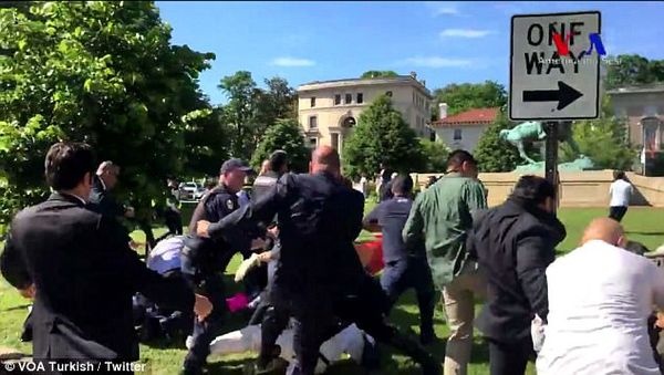 406AD89400000578 0 image a 18 1494993285246