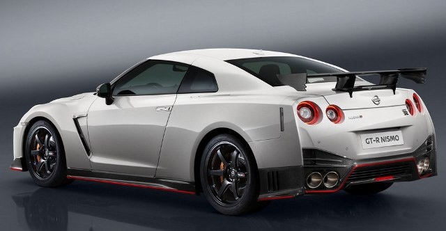 15 Nissan GT R Nismo