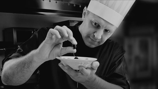 movenpick di background strat3