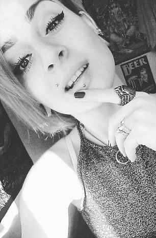 479CD75F00000578 5218079 Miss Tudos a 81 1514492286909