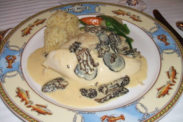 Bocuse Truffled chicken in bladder 1
