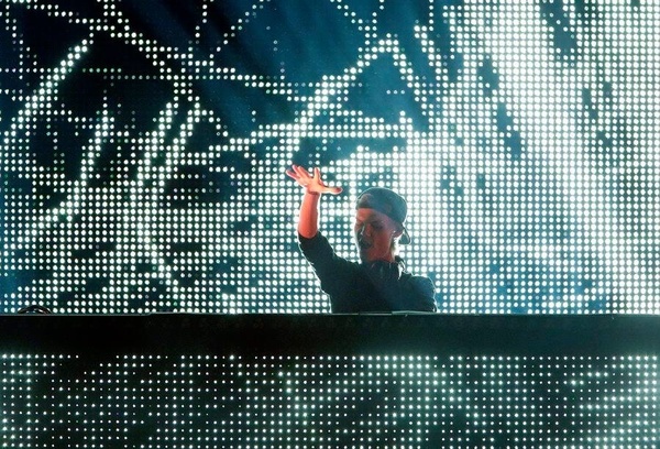 AVICII 2