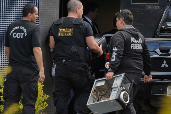 Federal Police courtesy of Agencia Brasil