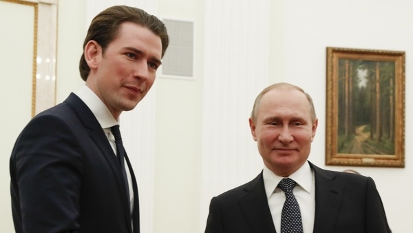 5b156fb9e4b05ce65e862ecf 1528131513556