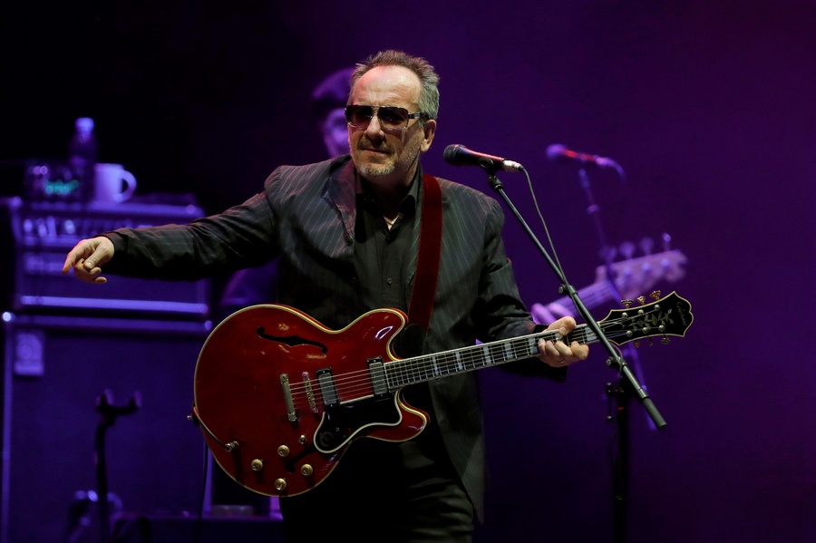 ELVIS COSTELLO1