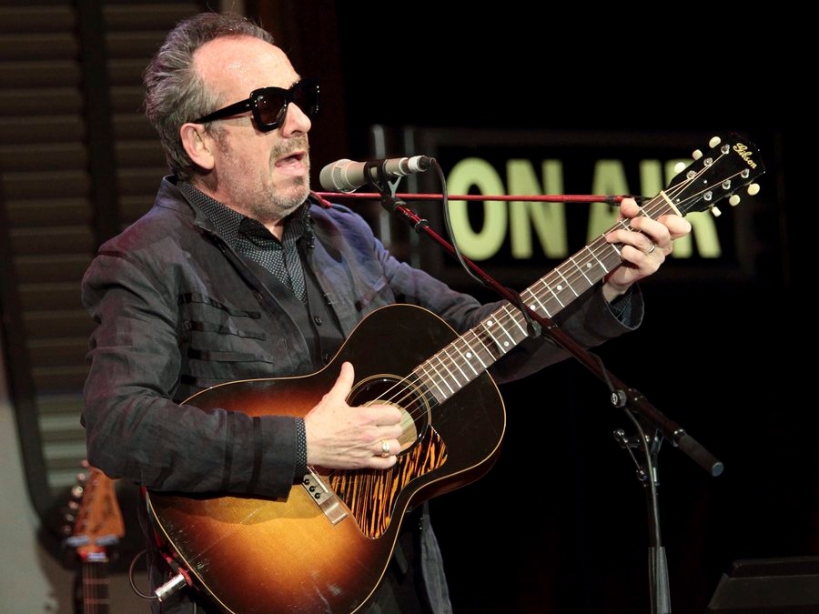 ELVIS COSTELLO2