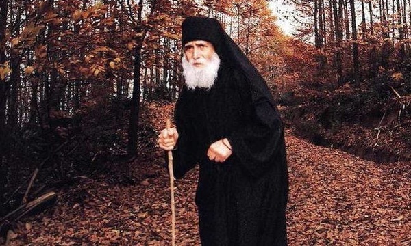 agios paisios polemos