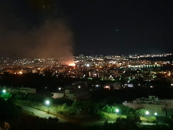 xania fwtia polemiko3