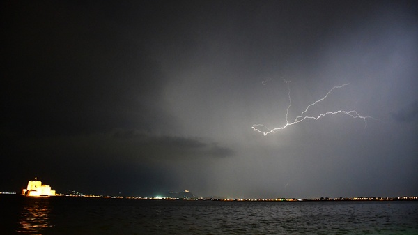 nafplio keravnos photo bomb 3