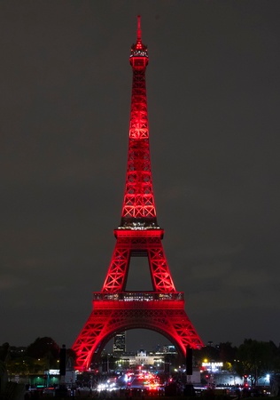 parisi iapwnia photo bomb 11