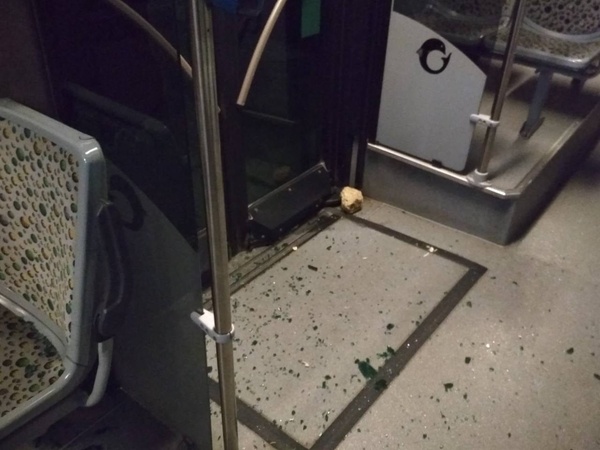 epitheseis petres leoforeia 9