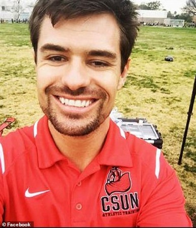 kalifornia makeleio ellinoamerikanos 10