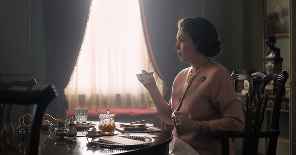 olivia colman the crown