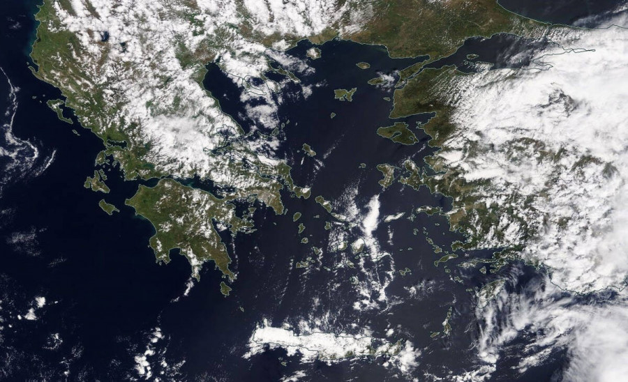 Δείτε την τελευταία δορυφορική εικόνα της Ελλάδας, μέσα από το worldview της NASA