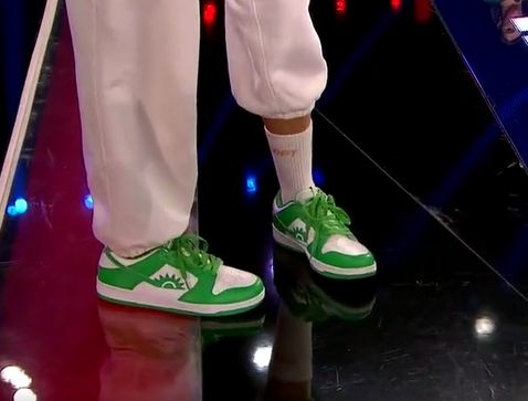 Τάμτα παπούτσια ΠΑΣΟΚ