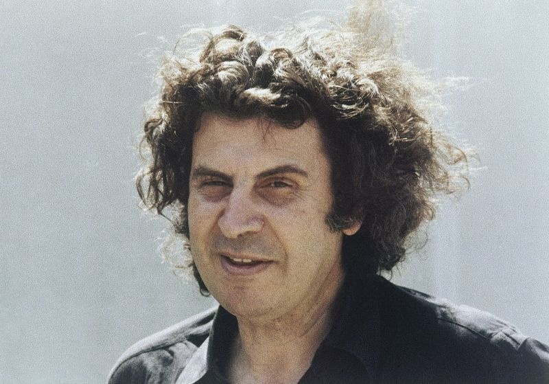 Μίκης Θεοδωράκης