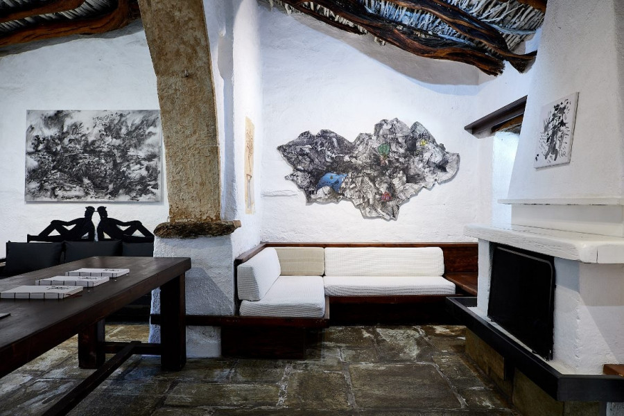 Floating Land, ΠΕΣ ΠΟΛΥΤΡΟΠΟΝ