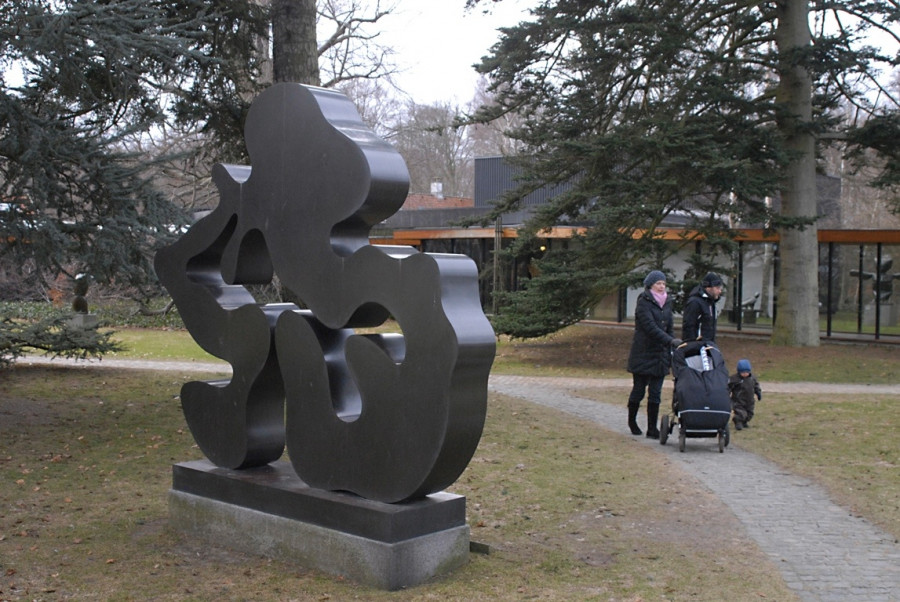 To μουσείο μοντέρνας τέχνης Louisiana στην Κοπεγχάγη