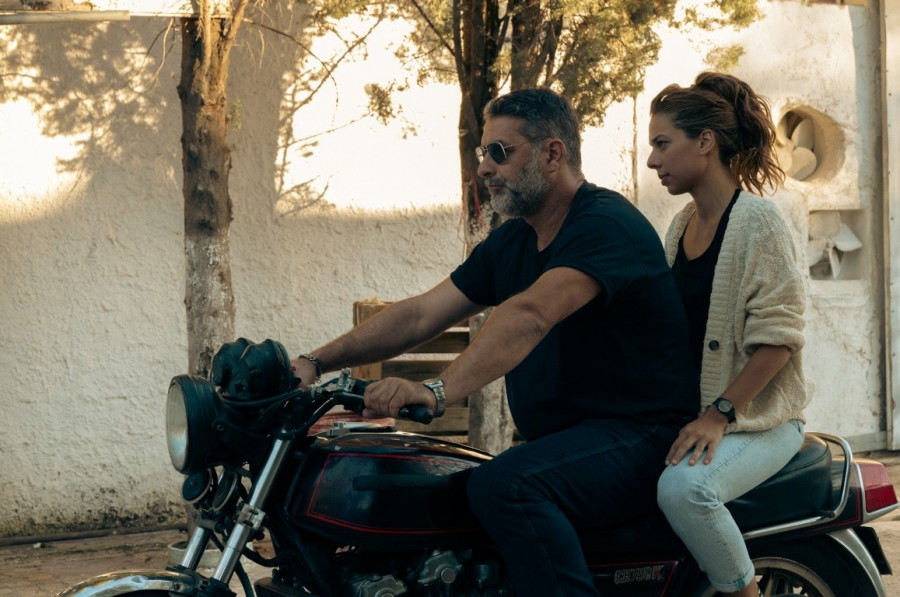 Στρατής και Ζέτα, Αυτή Η Νύχτα Μένει