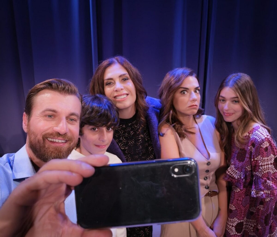 Οι ηθοποιοί της παράστασης