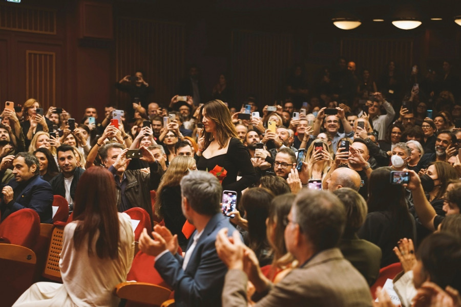 Μόνικα Μπελούτσι