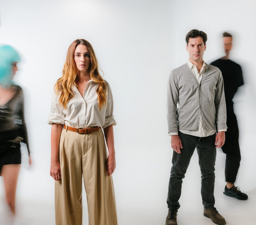 Η Βίκυ Παπαδοπούλου στο ρόλο της Άννας 