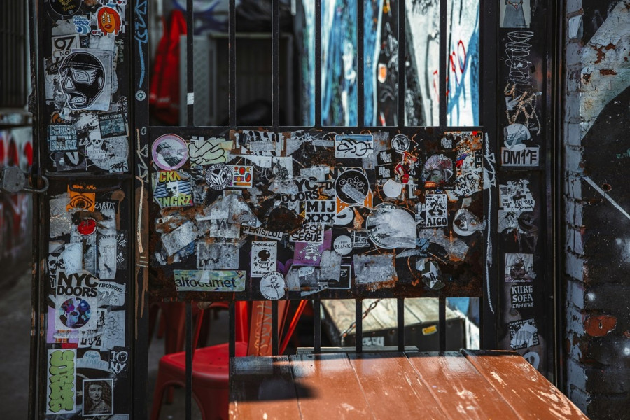 Η Bushwick Collective είναι μία δυναμική και ζωντανή σκηνή τέχνης του δρόμου