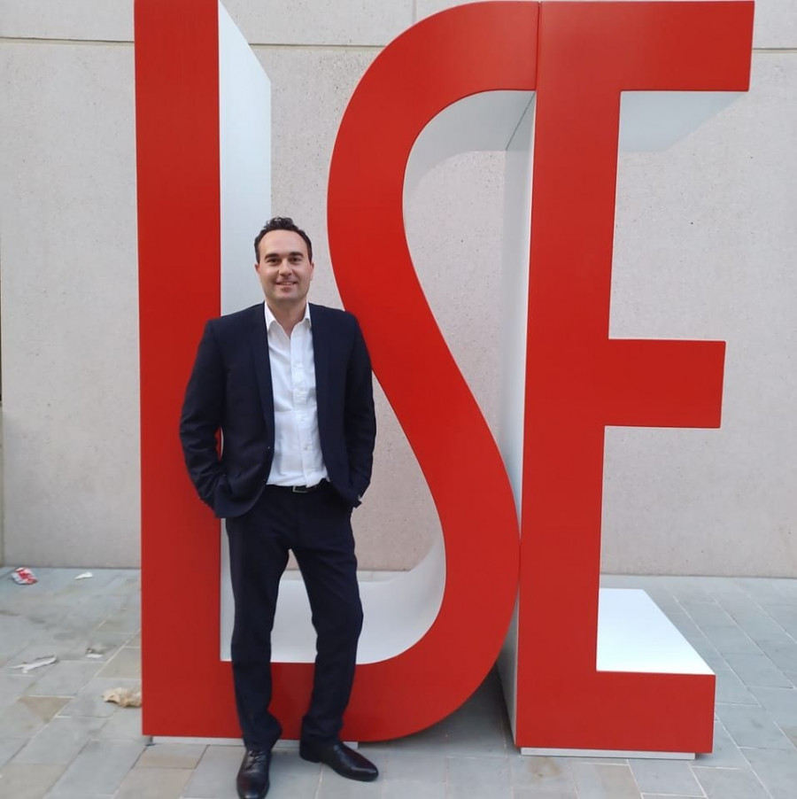 O κ. Σωτήρης Ζαρταλούδης, αναπληρωτής καθηγητής συγκριτικής ευρωπαϊκής πολιτικής στο Πανεπιστήμιο του Μπέρμιγχαμ