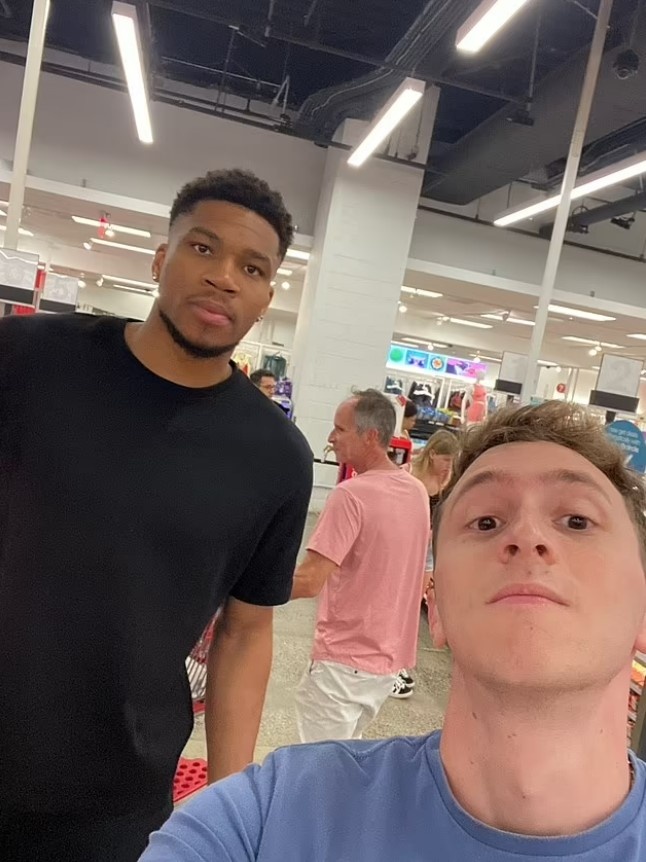 Giannis-Antetokounmpo-Target01.jpg