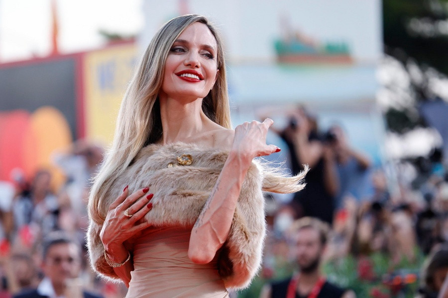 Jolie