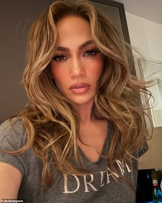 jennifer-lopez.