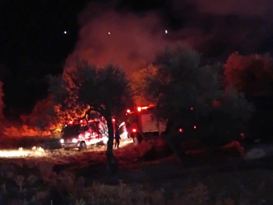 Θεσπρωτία: Στις φλόγες όχημα στην Βρυσέλα Φιλιατών