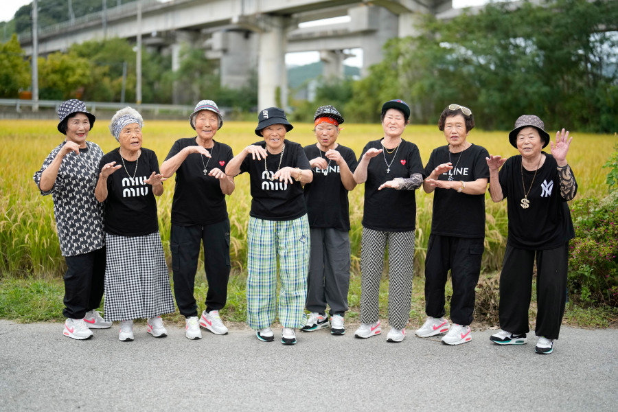 South Korea Octogenarian Rappers Photo Gallery