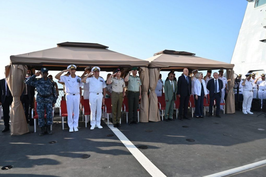 Παρουσία ΥΕΘΑ Ν. Δένδια στην τελετή Παράδοσης-Παραλαβής της εν πλω Διοίκησης της Ευρωπαϊκής Επιχείρησης «ΑΣΠΙΔΕΣ» και επίσκεψη στη Φρεγάτα ΣΠΕΤΣΑΙ στο Τζιμπουτί