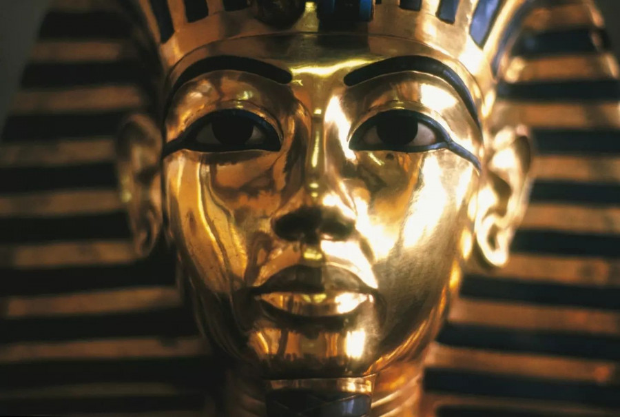 Tutankhamun's death mask has left researchers looking for answers (Romilly Lockyer/Getty Images)