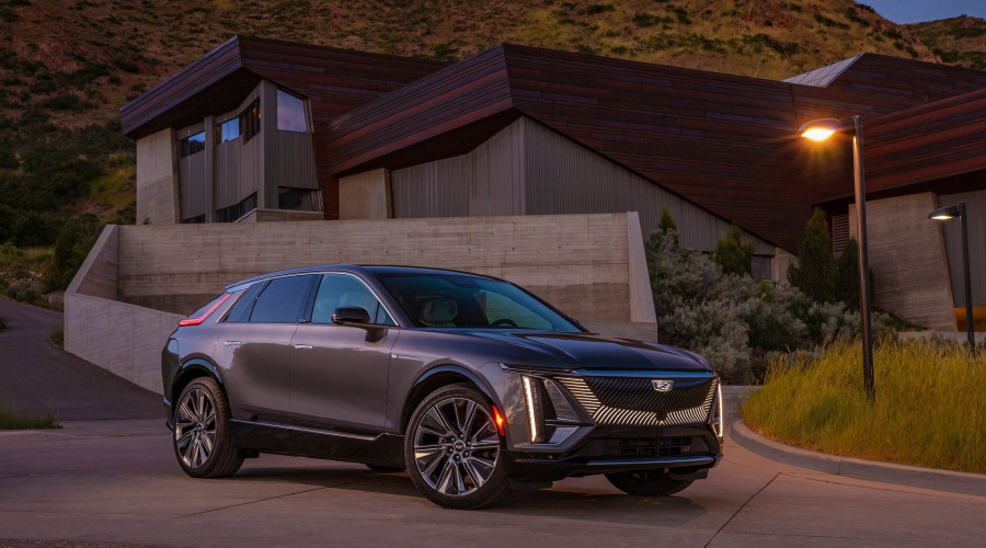 CADILLAC-LYRIQ.jpg